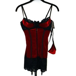 Frederick's of Hollywood Velvet Lace Corset Size M Garter Straps & Thong NEW
